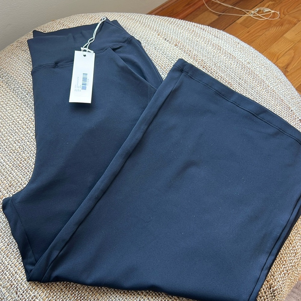Kira Grace NWT Wide Leg Crop Pant sz M